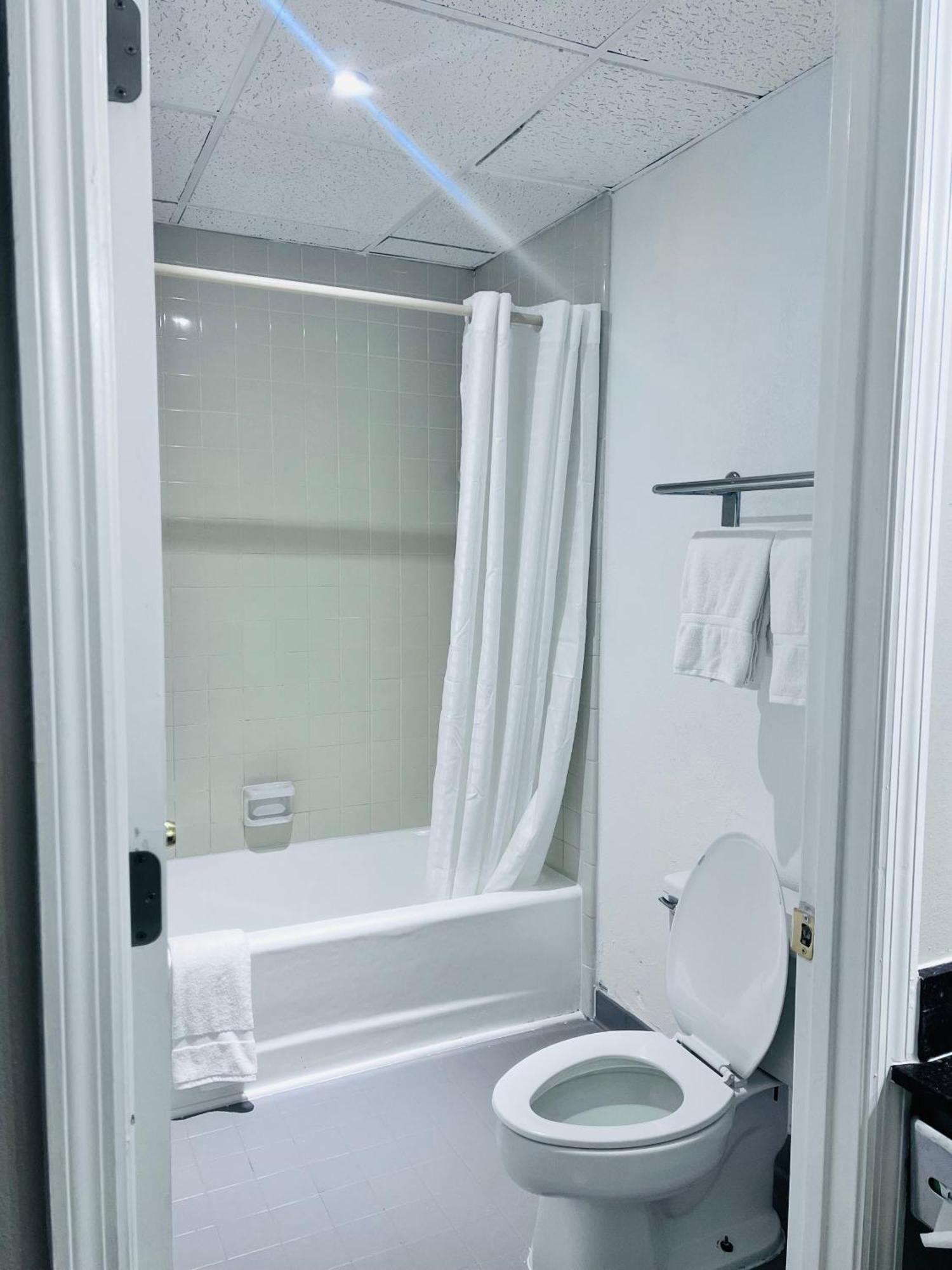 Budgetel Inn & Suites Dillard Esterno foto