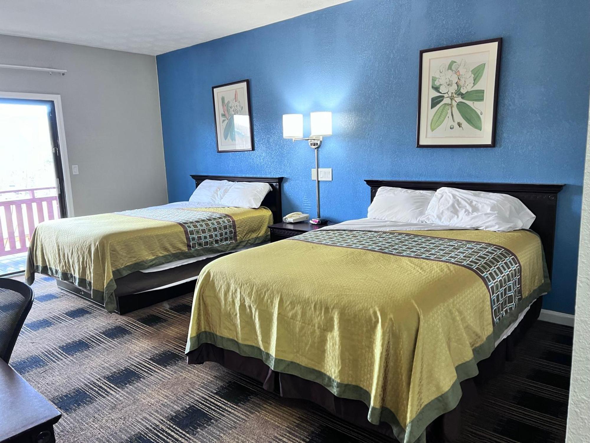 Budgetel Inn & Suites Dillard Esterno foto
