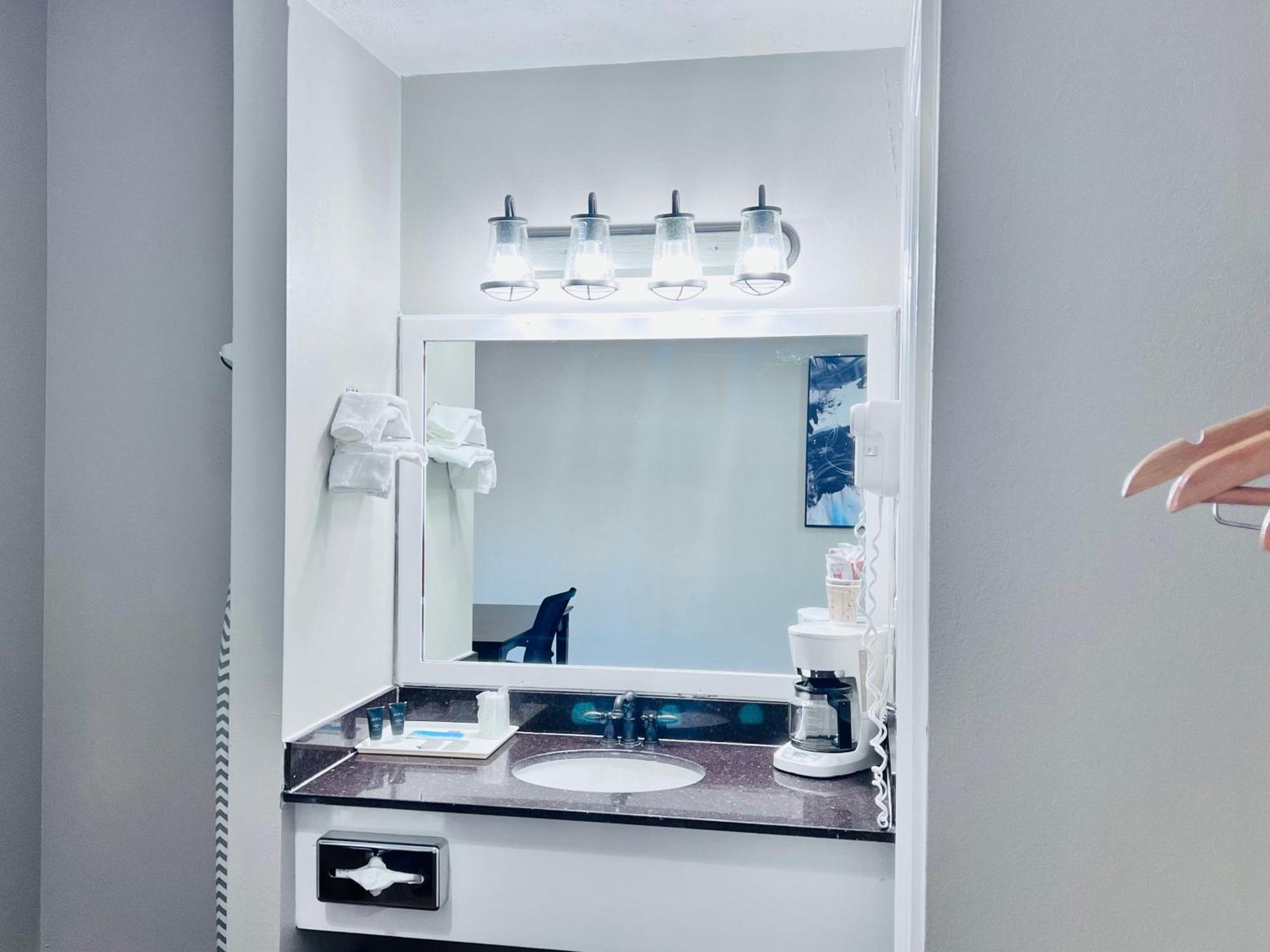 Budgetel Inn & Suites Dillard Esterno foto