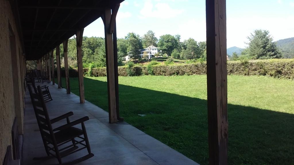 Budgetel Inn & Suites Dillard Esterno foto