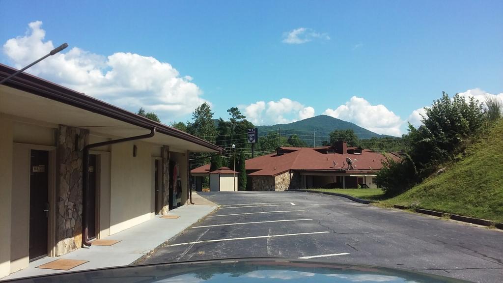 Budgetel Inn & Suites Dillard Esterno foto