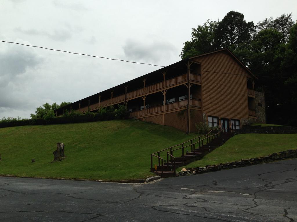 Budgetel Inn & Suites Dillard Esterno foto
